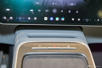 2025款蔚来ET5T 75kWh Touring