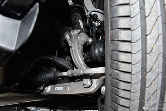 2026款奥迪Q5L 45周年典藏版 45 TFSI 豪华动感型