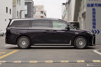 2025款梦想家 PHEV 四驱尊贵鲲鹏版