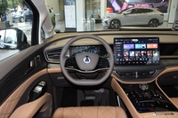 2022款腾势D9纯电 600 四驱旗舰型