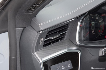2024款奥迪A7L 45 TFSI quattro RS 套件竞速版