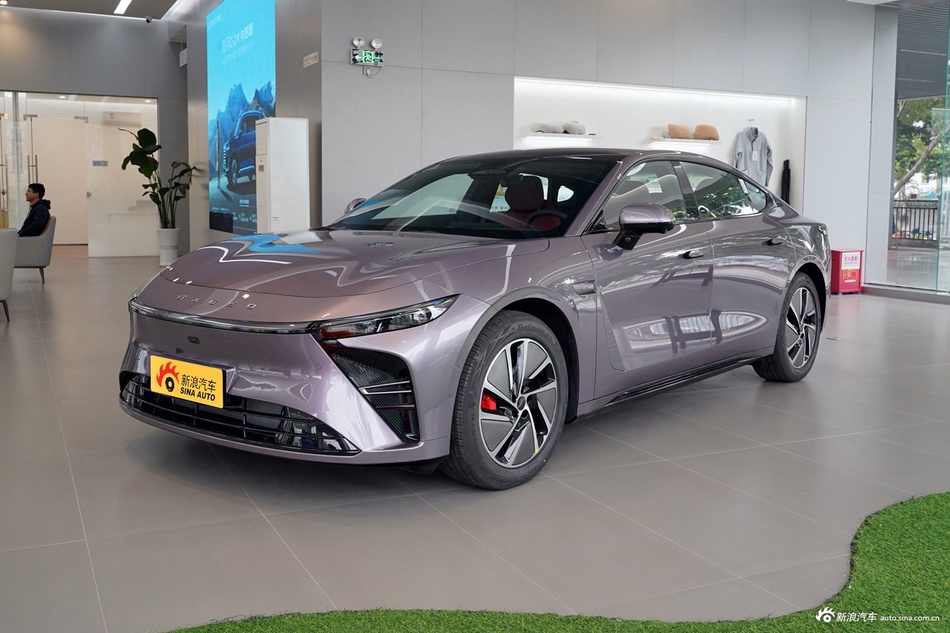 2025款星纪元 ES增程 Max 城市智驾