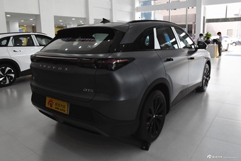 2025款极狐αT5 520 MAX