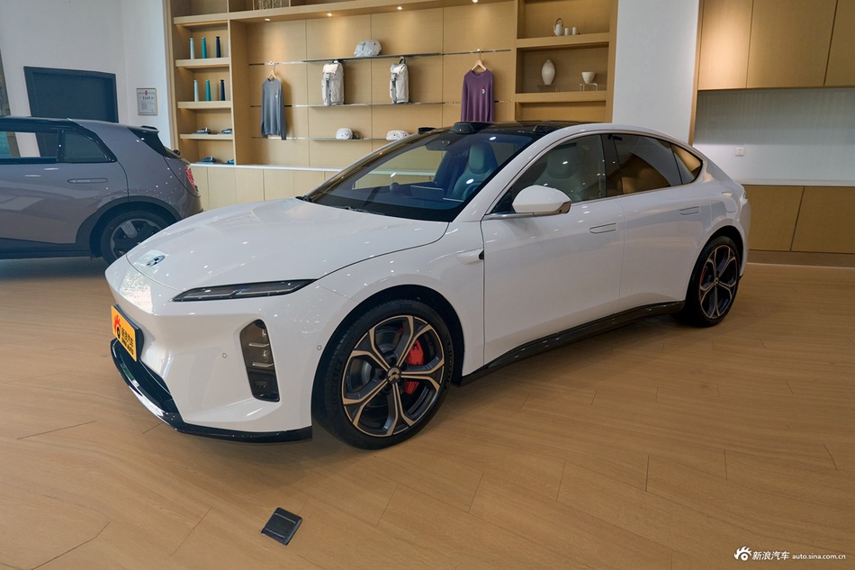 2025款蔚来ET5 75kWh