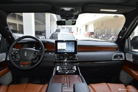 2020款林肯领航员3.5T自动尊耀版