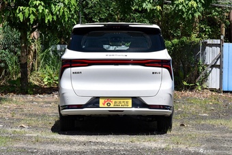 2024款星海V9 1.5TD PHEV 200km 中国结系列 豪华型