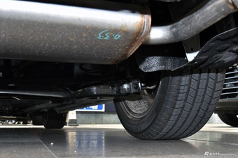 2025款奔腾B70 龙耀版 1.5T 质享型