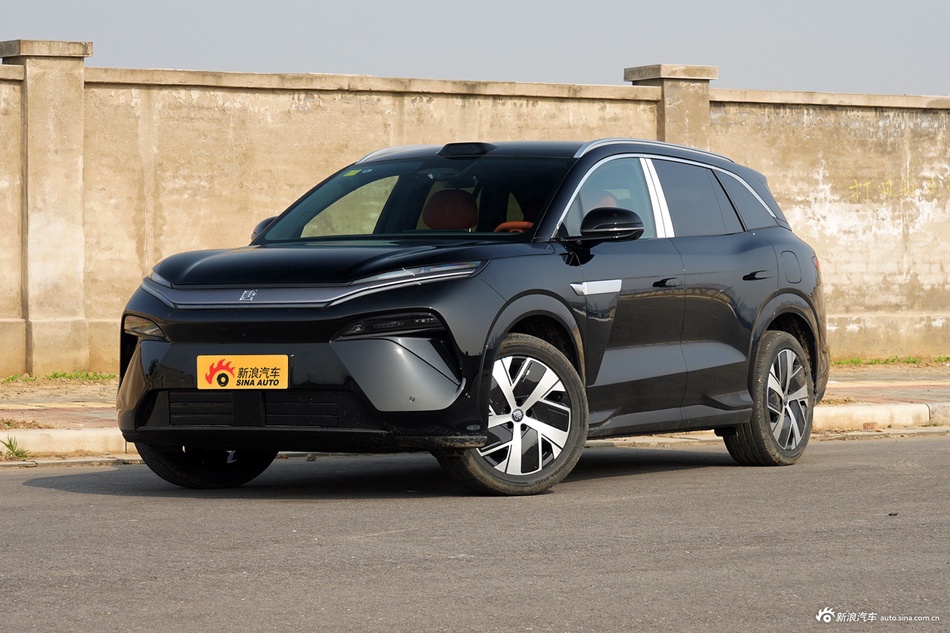 2025款唐L EV 670KM激光雷达尊享型