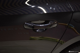 2022款奥迪A7L 45 TFSI quattro S-line 黑武士版