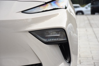 2025款MG ES5 525max 后驱智驾版