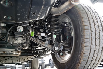 2025款北京BJ40e 魔核电驱标准版