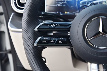 2025款奔驰CLE 260 轿跑车