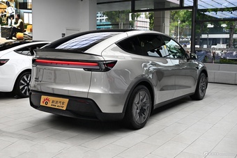 2025款Model Y L 长续航全轮驱动版