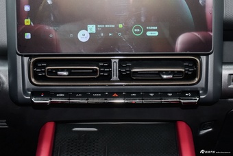 2025款哈弗H9 2.0T 汽油四驱勇士版