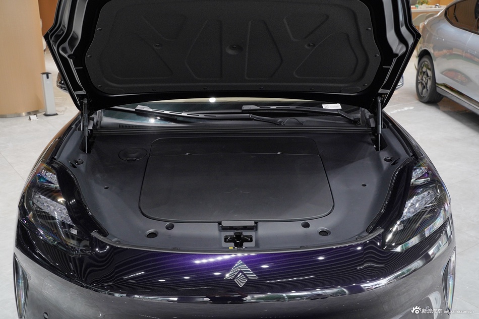 2025款昊铂HT 670 Max版