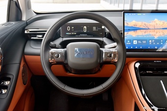 2025款AION V 埃安霸王龙 650 智享版