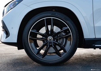2027款奔驰GLE 450 4MATIC AMG Line 海外版 官图