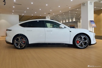 2025款蔚来ET5 75kWh