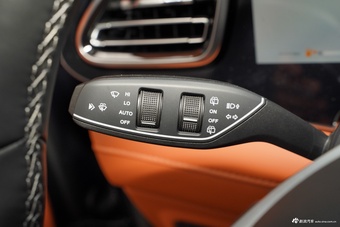 2026款星途揽月 400T 四驱飞鱼版 7座