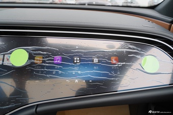 2025款奔驰E级改款 E 300 L 豪华型