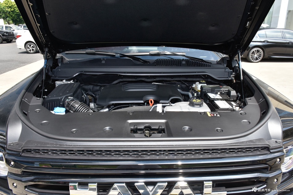 2025款哈弗H9 2.0T 汽油四驱勇士版