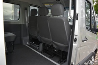 2021款星锐2.0T手动5系星快运6/7座高顶D20TCIF1