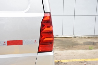 2021款五菱EV50 5座版宁德41.86kWh