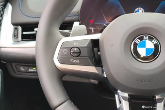 2024款宝马X1 xDrive25Li M运动套装