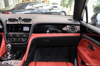 2024款添越 4.0T V8 长轴距版