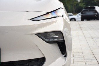 2025款MG ES5 525max 后驱智驾版