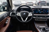 2023款宝马X7 xDrive40i 领先型豪华套装