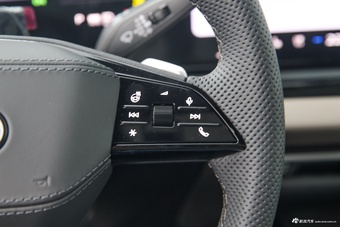 2026款奥迪A6L 3.0T quattro 旗舰型
