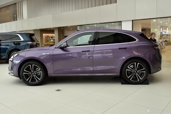 2025款问界M5 增程 Ultra 后驱版