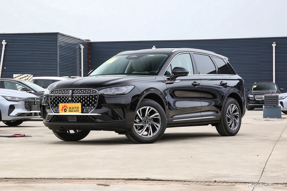 2023款冒险家 2.0T 两驱尊享版