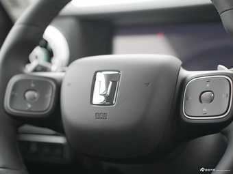 2025款坦克300 Hi4-T