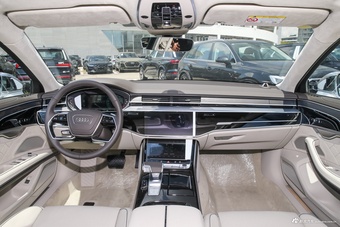 2026款奥迪A8L 55 TFSI Horch创始人版