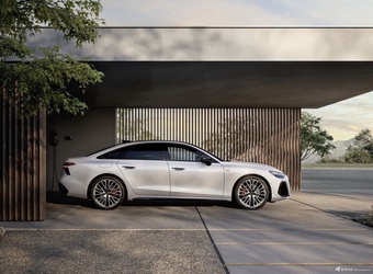 2025款奥迪A6混动 Sedan e-hybrid quattro 官图