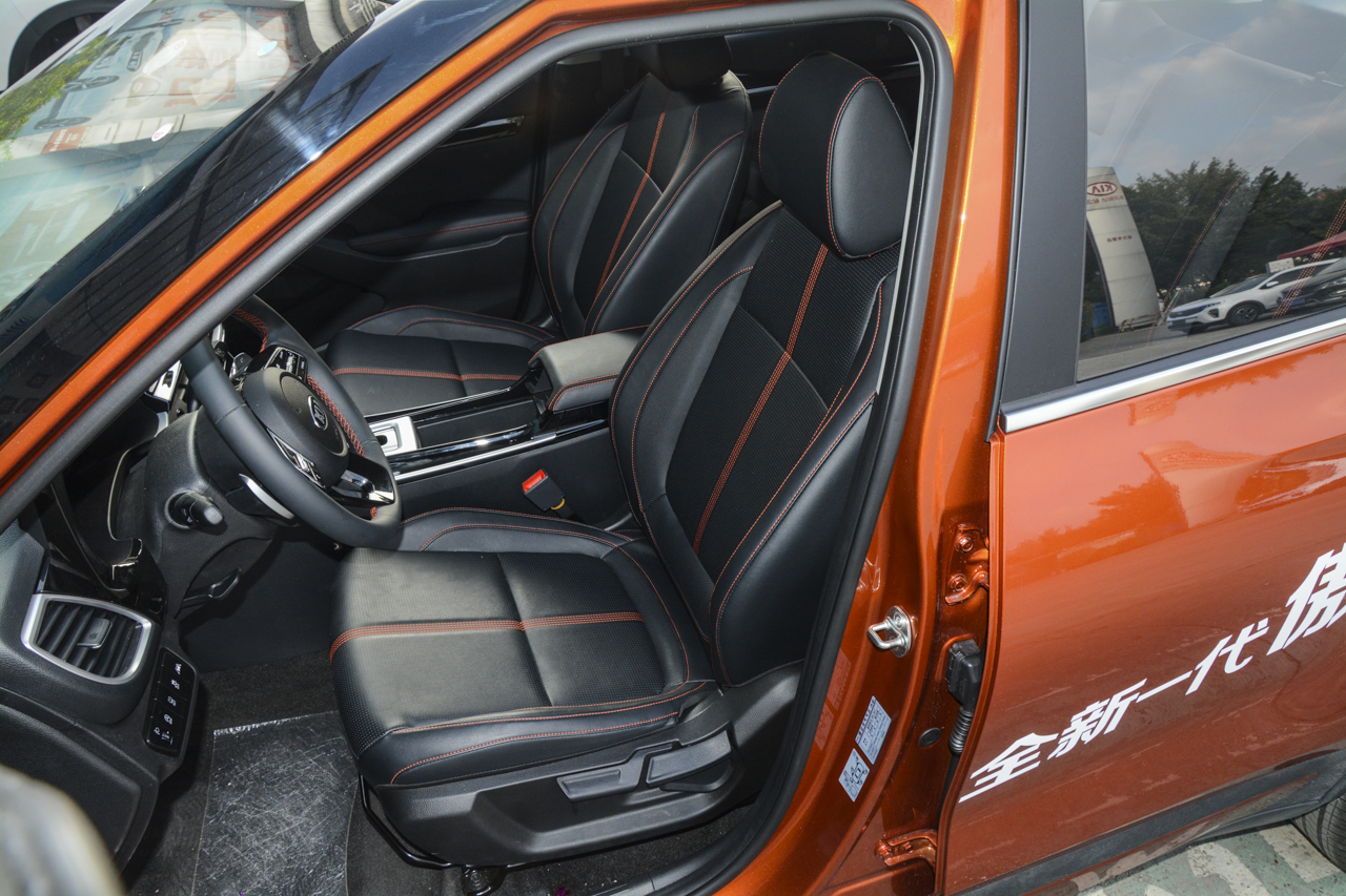 2020款起亚KX3傲跑1.5L CVT智慧版