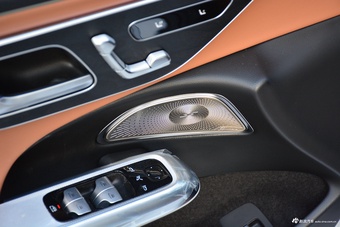 2024款奔驰E级 E 260 L 运动型