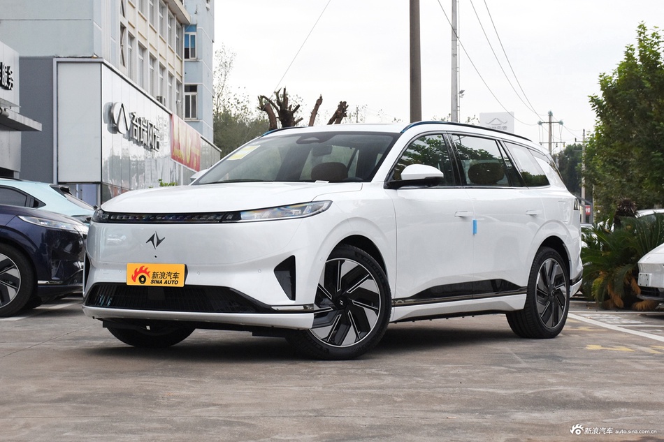 2025款eπ008 210Max增程版 5座