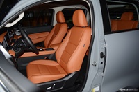 2026款长城炮 2.4T乘用炮自动柴油四驱尊享型