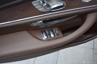 2022款奔驰E级 改款 E 300 L 豪华型