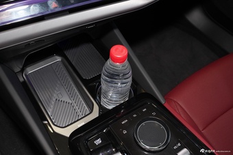 2026款宝马i5 eDrive 40L M运动套装