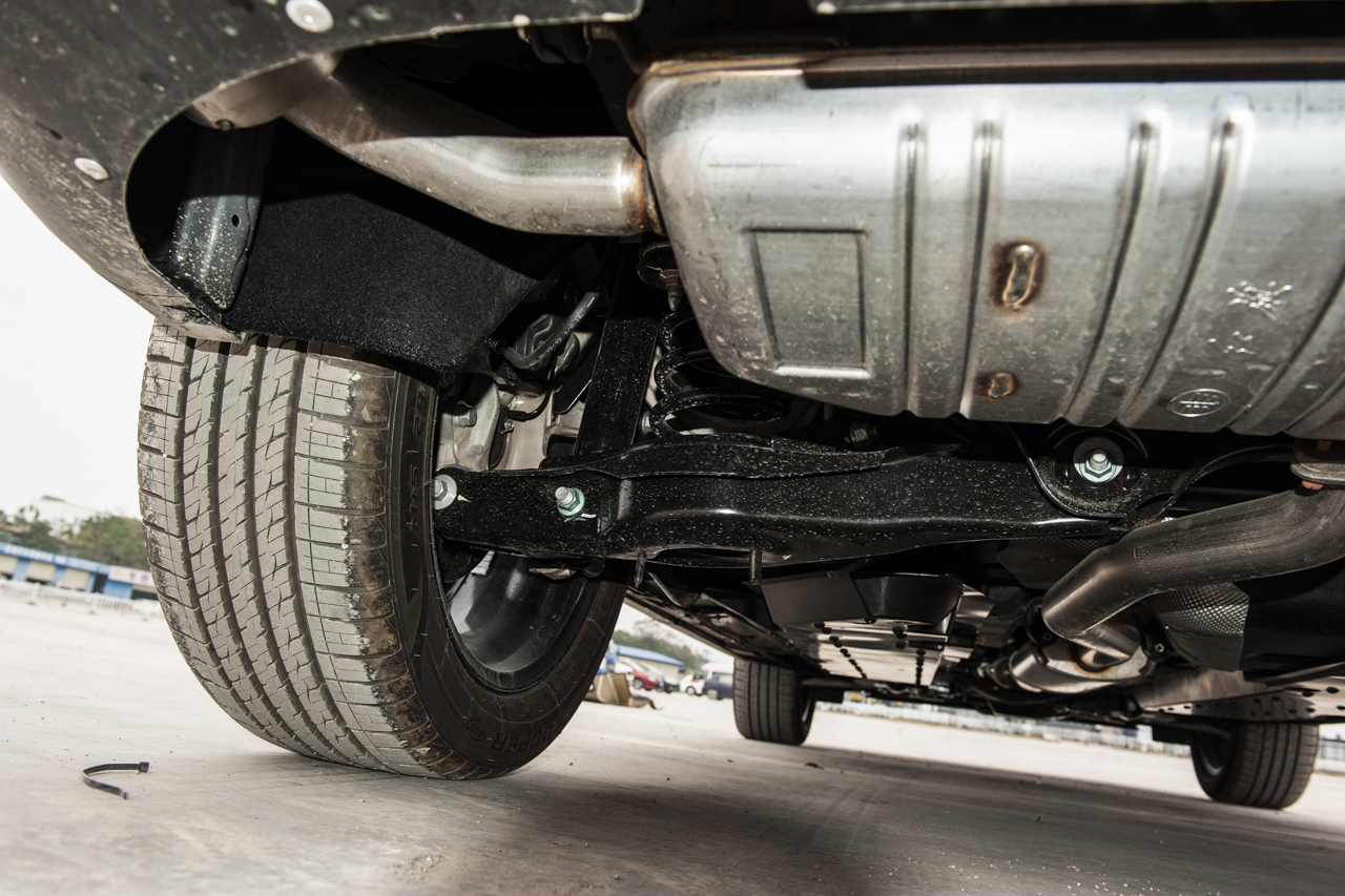 2019款奔腾T99 20TD 自动 尊贵型