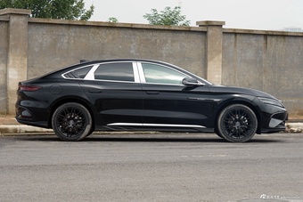 2026款汉DM-i 智驾版 245km 尊荣型