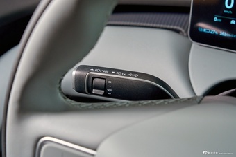 2025款蔚来ET5 75kWh