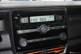 2025款宝典 2.5T手动柴油两驱长轴