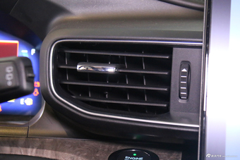  2020款福特探险者EcoBoost 285 四驱顶配型