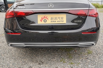 2025款奔驰E级改款 E 300 L 豪华型