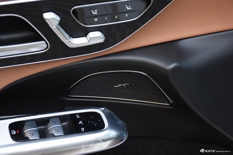 2025款奔驰E级 E 300 L 时尚运动型